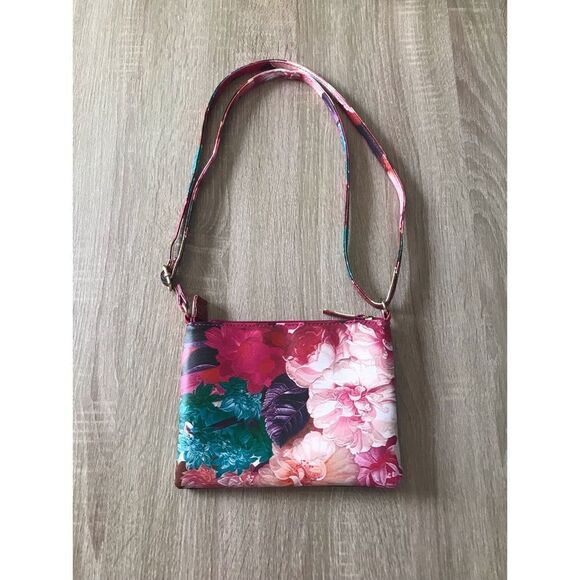 Cute & Colorful Floral Crossbody Purse - Picture 2 of 5